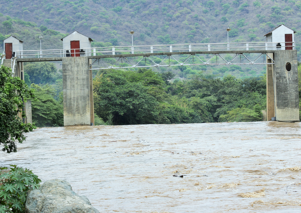 Lais Puzzle - Samba-Schleuse am Quiroz-Fluss am San-Lorenzo-Staudamm in Piura, Peru - 100, 200, 500 & 1.000 Teile p-225927