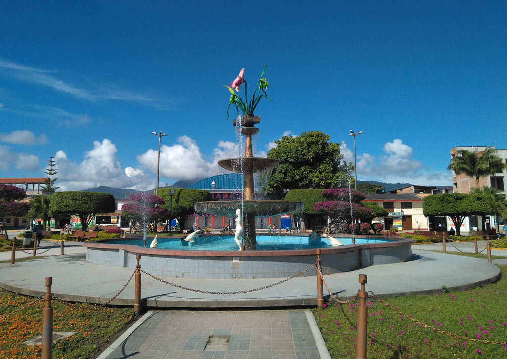 Lais Puzzle - Paradeplatz, Moyobamba, Peru - 100, 200, 500 & 1.000 Teile p-225992
