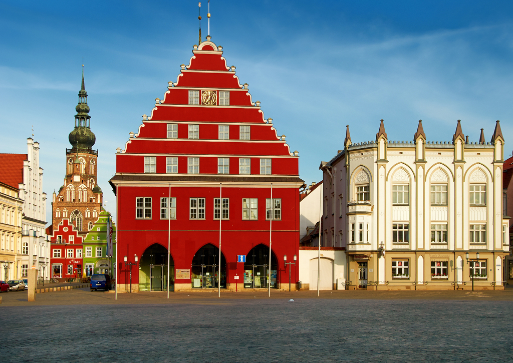 Lais Puzzle - Alter Markt mit Rathaus der Stadt Greifswald - 100, 200, 500 & 1.000 Teile p-227182