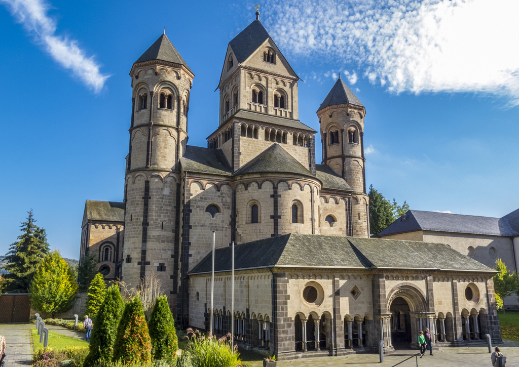 Lais Puzzle - Abtei Maria Laach, eine Benediktinerabtei am Südwestufer des Laacher Sees, Laacher See bei Andernach, Eifel, Rheinland-Pfalz Deutschland - 100, 200, 500 & 1.000 Teile p-227372