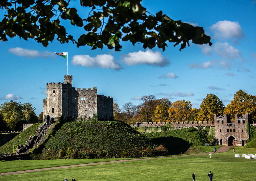 Lais Puzzle - Cardiff Bergfried - 100, 200, 500 & 1.000 Teile p-228017