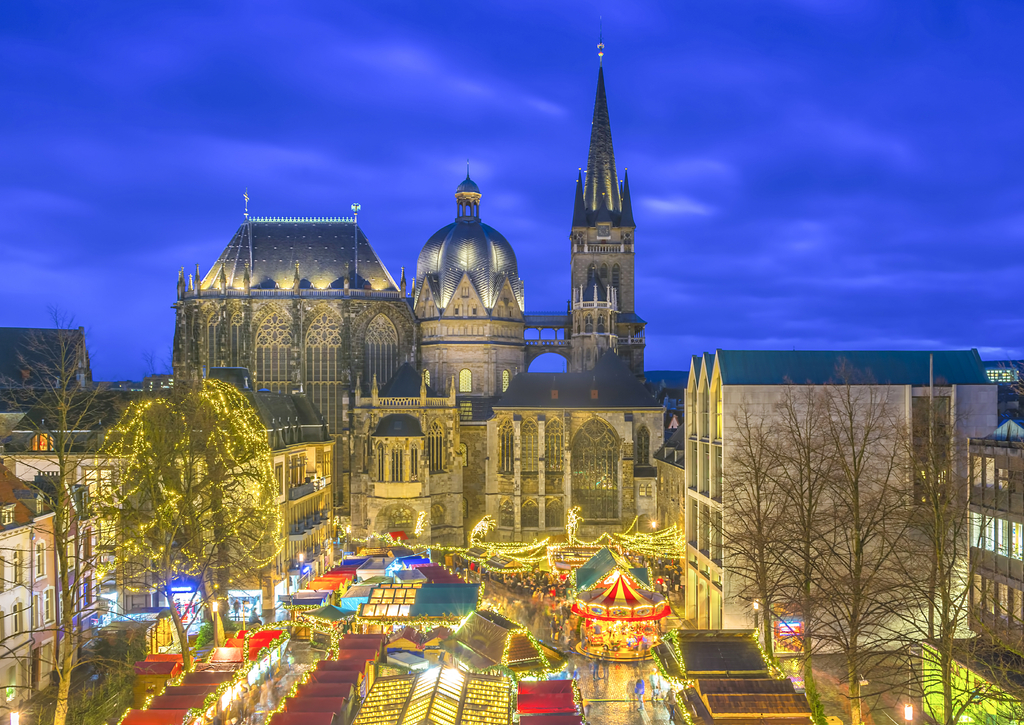 Lais Puzzle - Aachener Dom mit Weihnachtsmarkt zur blauen Stunde, Aachen - 100, 200, 500 & 1.000 Teile p-228412