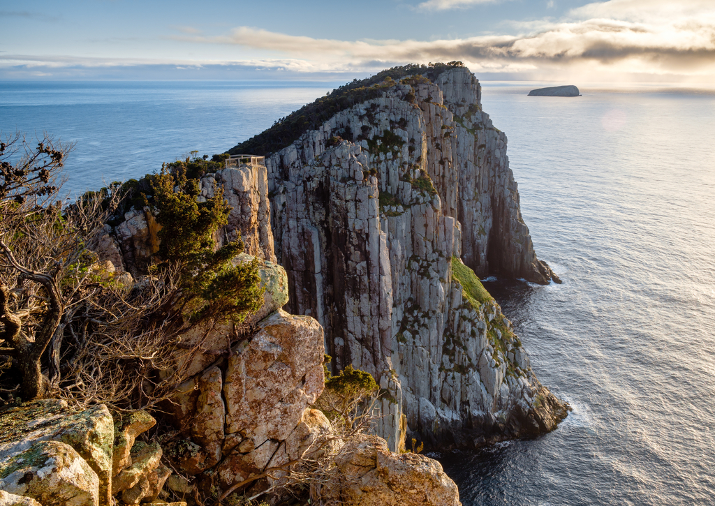 Lais Puzzle - Klippen von Cape Hauy in heller Morgensonne, Tasmanien, Australien - 100, 200, 500 & 1.000 Teile p-230182