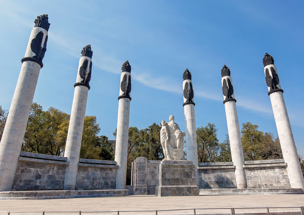 Lais Puzzle - Das Denkmal für die Jungen Soldaten (auch bekannt als Denkmal für die Kinder der Helden) im Chapultepec-Park (Bosque de Chapultepec) im Zentrum von Mexiko-Stadt - 100, 200, 500 & 1.000 Teile p-230547