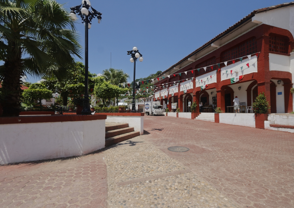 Lais Puzzle - Tapijulapa ist eine Gemeinde in der Gemeinde Tacotalpa, Tabasco in Mexiko - 100, 200, 500 & 1.000 Teile p-231551