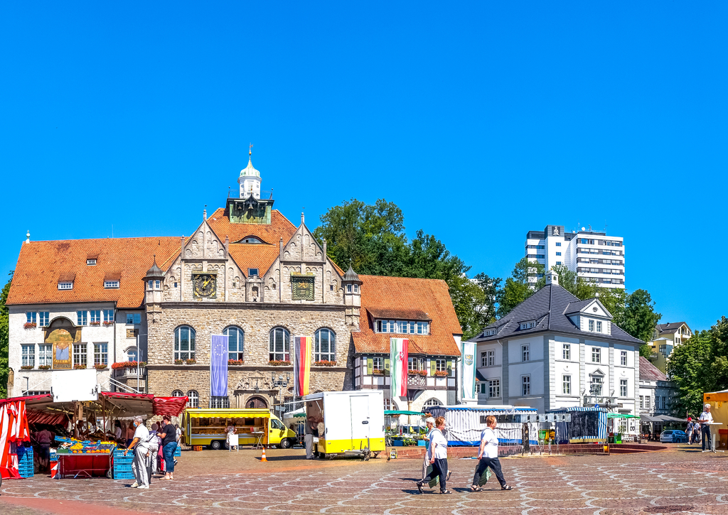 Lais Puzzle - Marktplatz, Bergisch Gladbach - 100, 200, 500 & 1.000 Teile p-232786