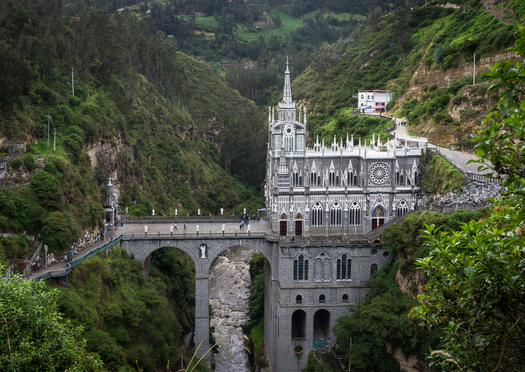 Lais Puzzle - Sanctuaire de Las Lajas, Ipiales, Kolumbien - 100, 200, 500 & 1.000 Teile p-233953