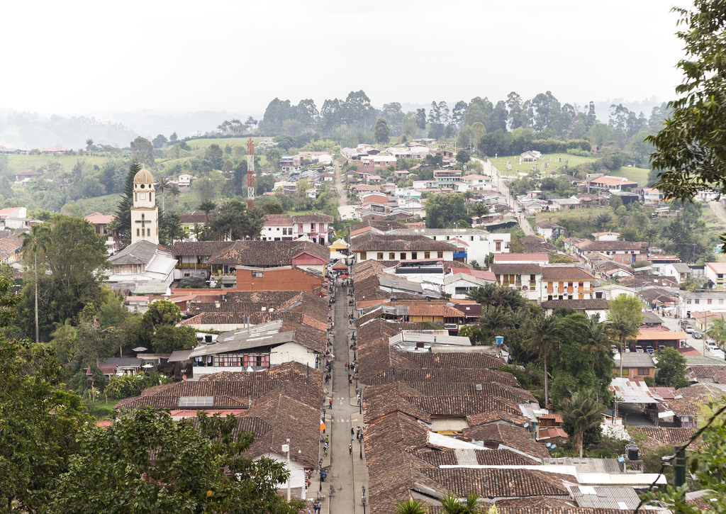 Lais Puzzle - Szenerie des Aussichtspunktes von Salento "Alto de la Cruz" in Quindio, Kolumbien - 100, 200, 500 & 1.000 Teile p-235013