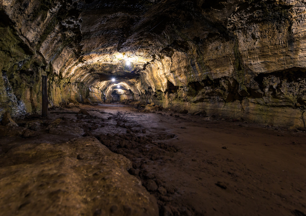 Lais Puzzle - Galapagos-Inseln, Ecuador: Lavatunnel von Santa Cruz Island - 100, 200, 500 & 1.000 Teile p-235818