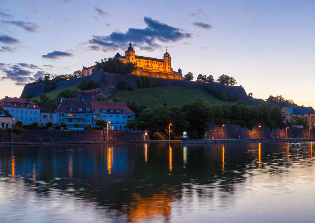Lais Puzzle - Blick auf die Festung Marienberg. Land Niedersachsen, Deutschland. - 100, 200, 500 & 1.000 Teile p-238018