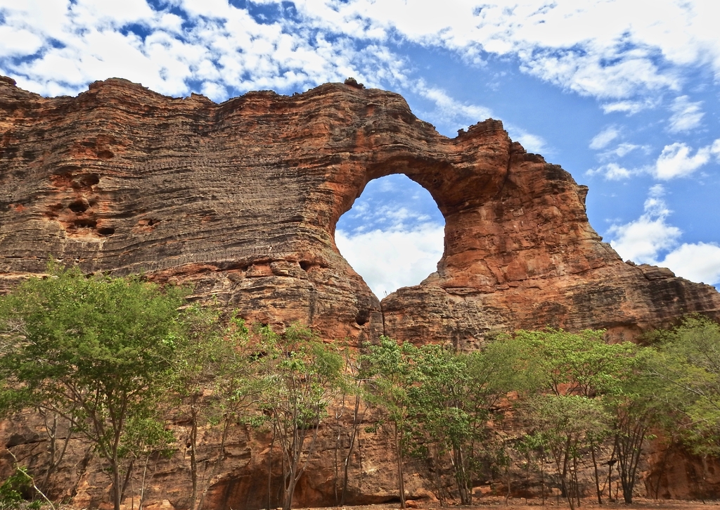 Lais Puzzle - Blick auf Felsformationen - 100, 200, 500 & 1.000 Teile p-239118