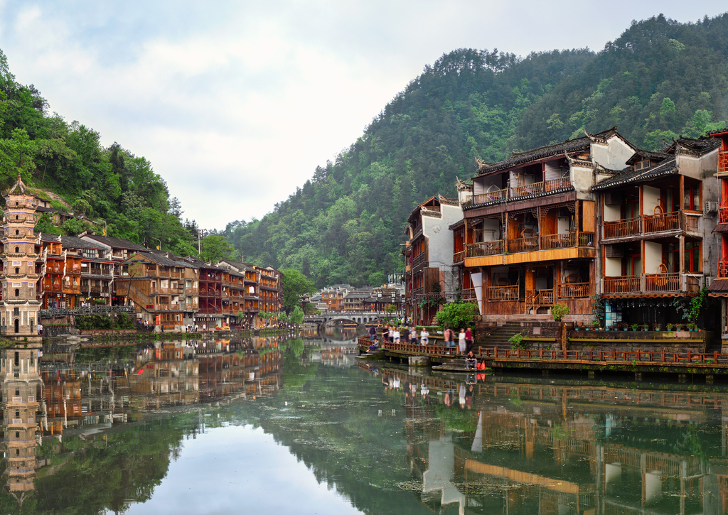 Lais Puzzle - Feng Huang Antike Stadt (Phoenix Antike Stadt), China - 100, 200, 500 & 1.000 Teile p-245058