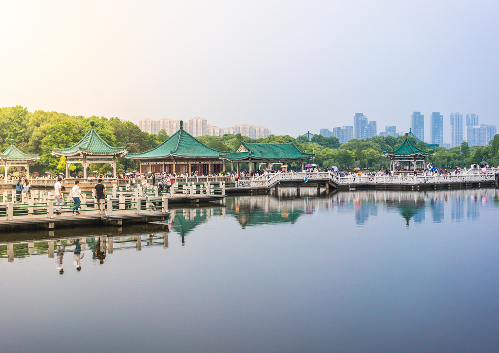 Lais Puzzle - Wuhan Donghu in Wuhan Hubei China - 100, 200, 500 & 1.000 Teile p-245138