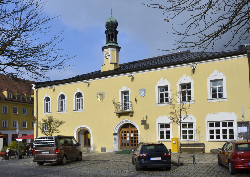 Lais Puzzle - Rathaus in Viechtach, Bayerischer Wald - 100, 200, 500 & 1.000 Teile p-256032