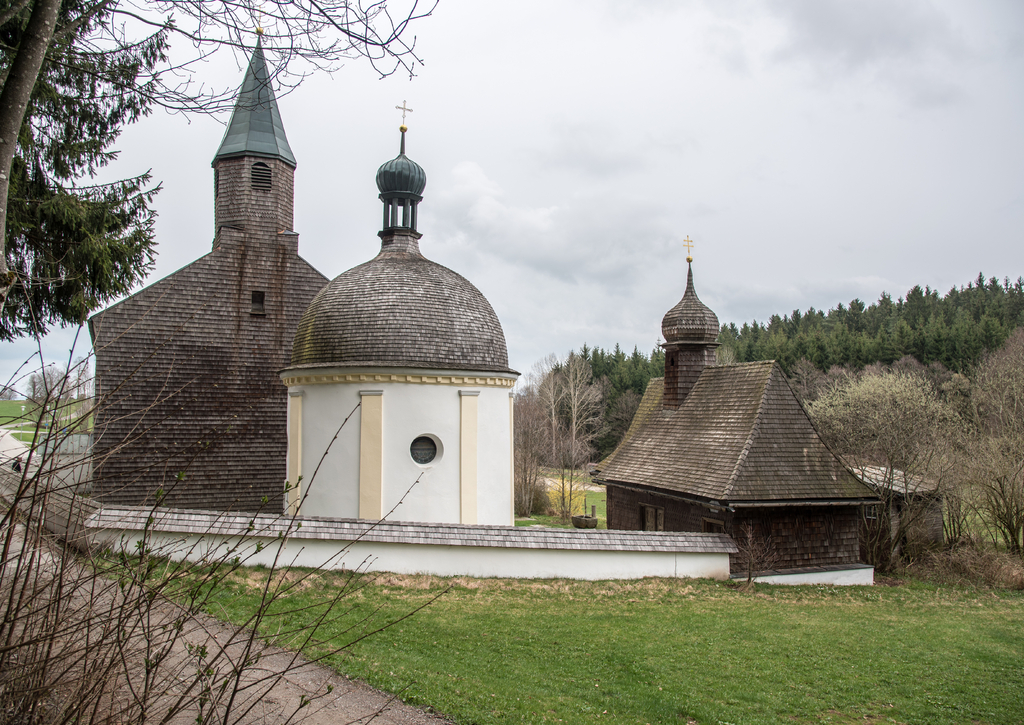 Lais Puzzle - St. Hermann Kapellen bei Bischofsried beginnend im Jahr 1322, erweitert durch die Wallfahrtskirche, bis ins 17. Jahrh. ein Wallfahrtsziel - 100, 200, 500 & 1.000 Teile p-256142