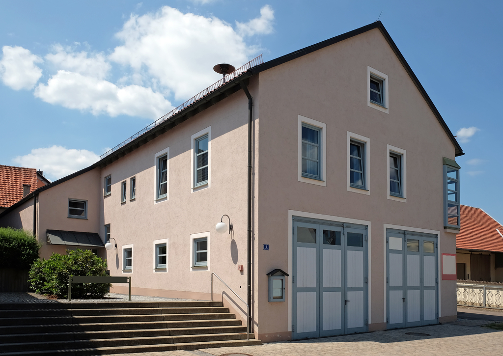 Lais Puzzle - Gemeindehaus in Egweil - 100, 200, 500 & 1.000 Teile p-256207