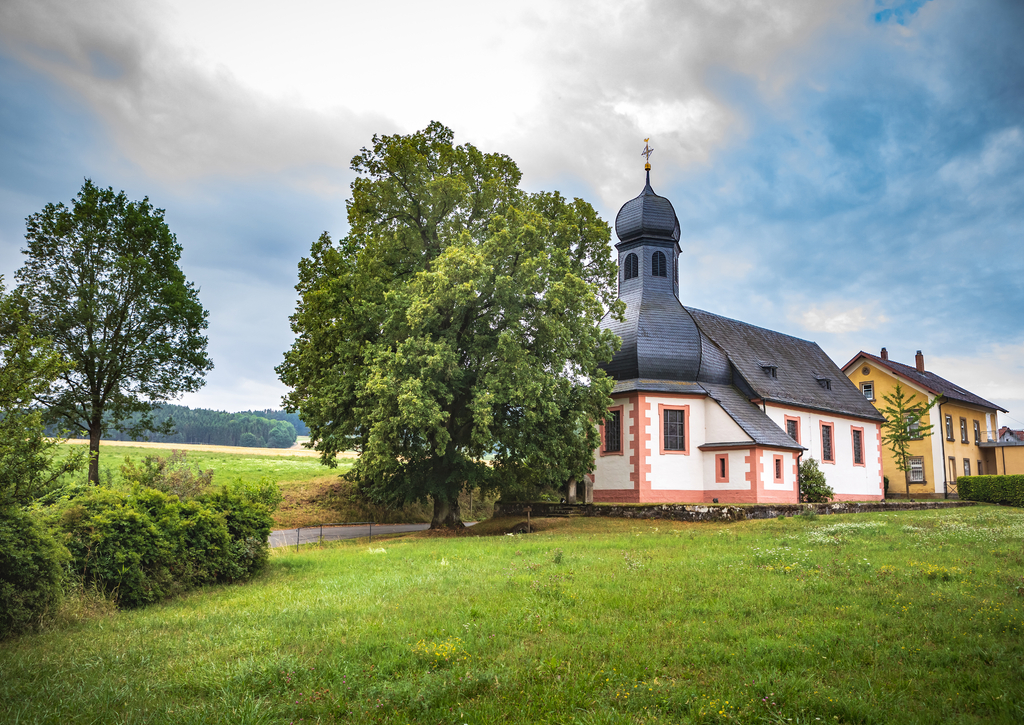 Lais Puzzle - St. Georgs-Kirche bei Altenkunstadt - 100, 200, 500 & 1.000 Teile p-257327