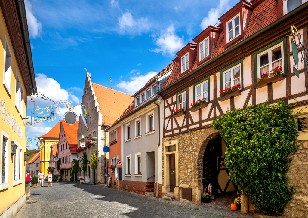 Lais Puzzle - Rathaus, Sommerhausen, Deutschland - 100, 200, 500 & 1.000 Teile p-258067