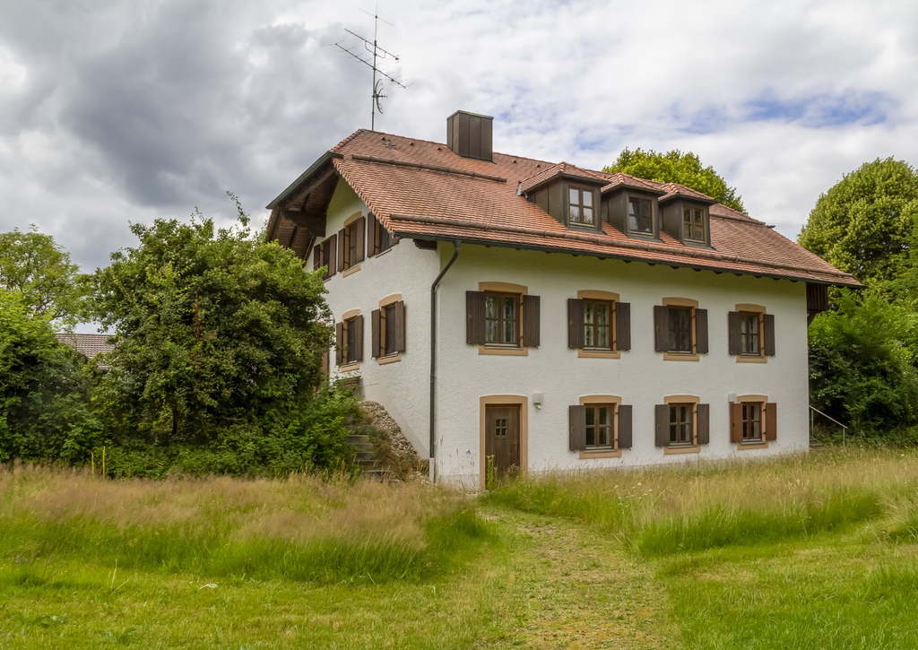 Lais Puzzle - Haus in Wiesenfelden - 100, 200, 500 & 1.000 Teile p-258447