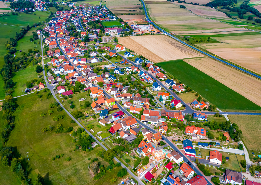 Lais Puzzle - Bischbrunn aus der Luft | Luftbilder vom Dorf Bischbrunn in Bayern - 100, 200, 500 & 1.000 Teile p-258462