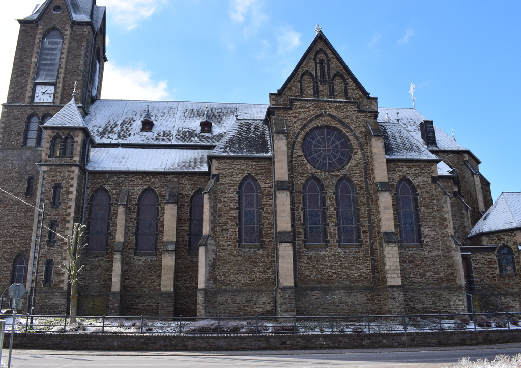 Lais Puzzle - Kirche Langenfeld im Schnee - 100, 200, 500 & 1.000 Teile p-258612
