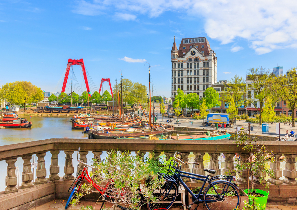 Lais Puzzle - Blick auf den Oude Haven in Rotterdam von einem Balkon aus - 100, 200, 500 & 1.000 Teile p-259932