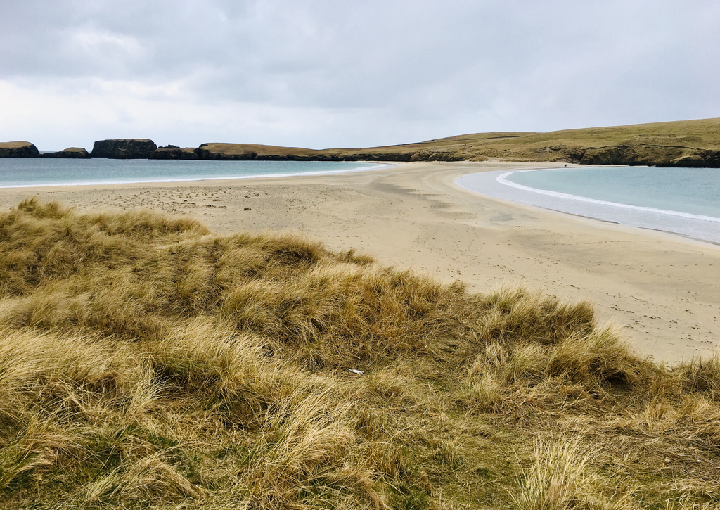 Lais Puzzle - Strand mit beidseitigem Wasser auf den Shetland Inseln Schottland - Landschaftsfotografie - 100, 200, 500 & 1.000 Teile p-261392