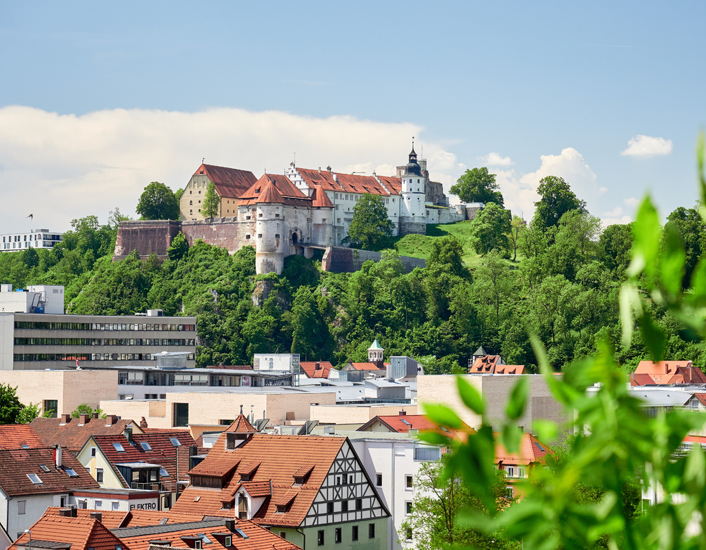 Lais Puzzle - Blick auf Schloss Hellenstein in Heidenheim an der Brenz - 40, 100, 200, 500 & 1.000 Teile p-262834