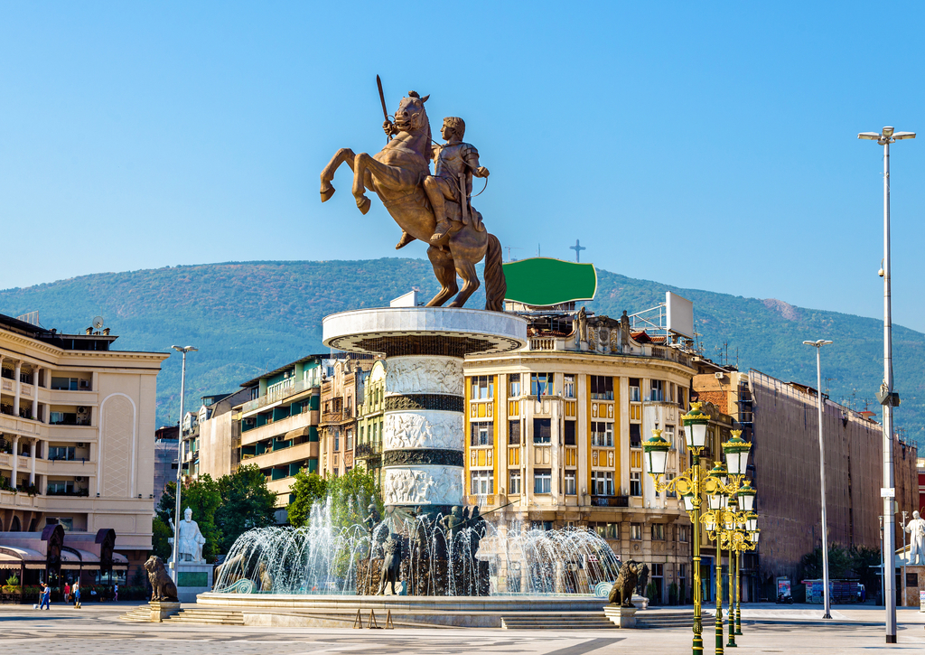 Lais Puzzle - Blick auf den Mazedonien-Platz in Skopje, Nordmazedonien - 100, 200, 500 & 1.000 Teile p-264661
