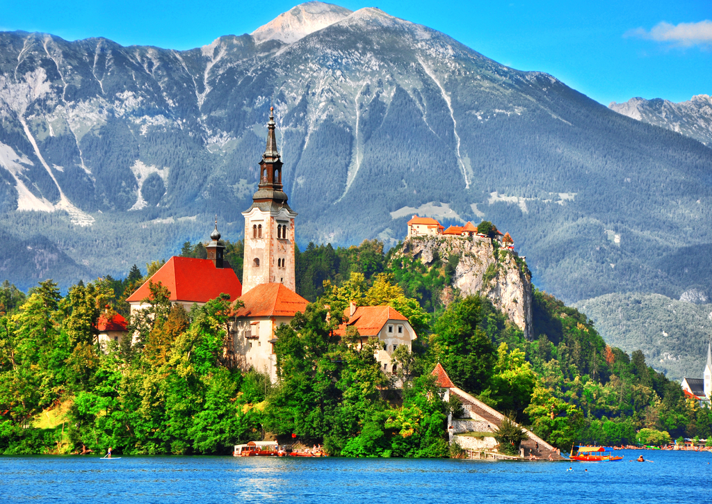 Lais Puzzle - Bleder See, Insel mit Wallfahrtskirche Maria Himmelfahrt und die berühmte alte Burg auf dem Felsen, Bleder See Slowenien, Europa - 100, 200, 500 & 1.000 Teile p-264991
