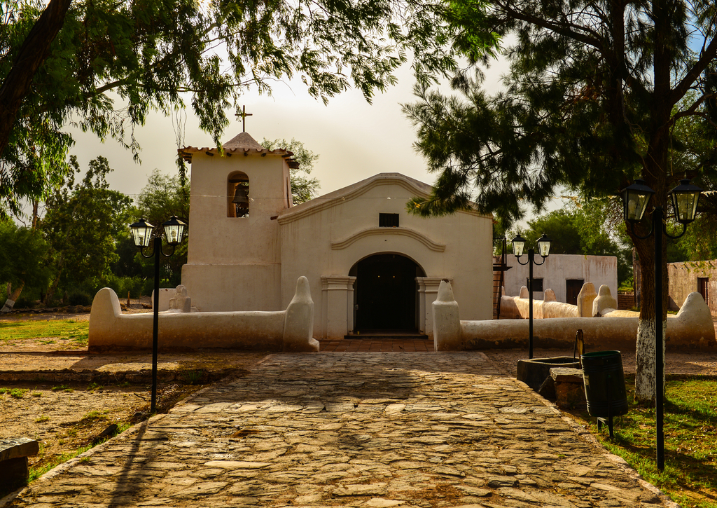 Lais Puzzle - Die alte Lehmziegelkirche Iglesia de San Pedro bei Fiambalá, Catamarca, Argentinien - 100, 200, 500, 1.000 & 2.000 Teile p-269471