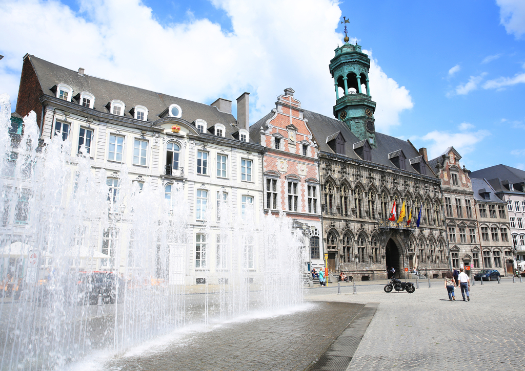 Lais Puzzle - Der historische Marktplatz von Mons, Wallonien, Belgien - 100, 200, 500 & 1.000 Teile p-271651