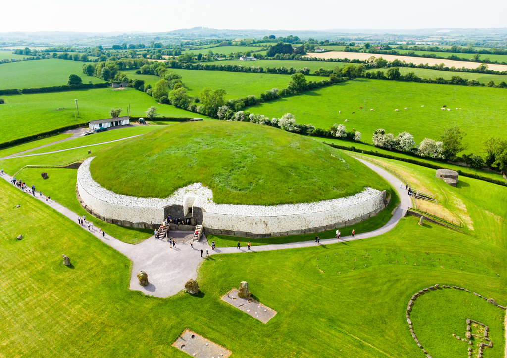 Lais Puzzle - Newgrange, ein prähistorisches Monument aus der Jungsteinzeit, in der Grafschaft Meath, Irland. UNESCO-Weltkulturerbe. - 100, 200, 500 & 1.000 Teile p-272786