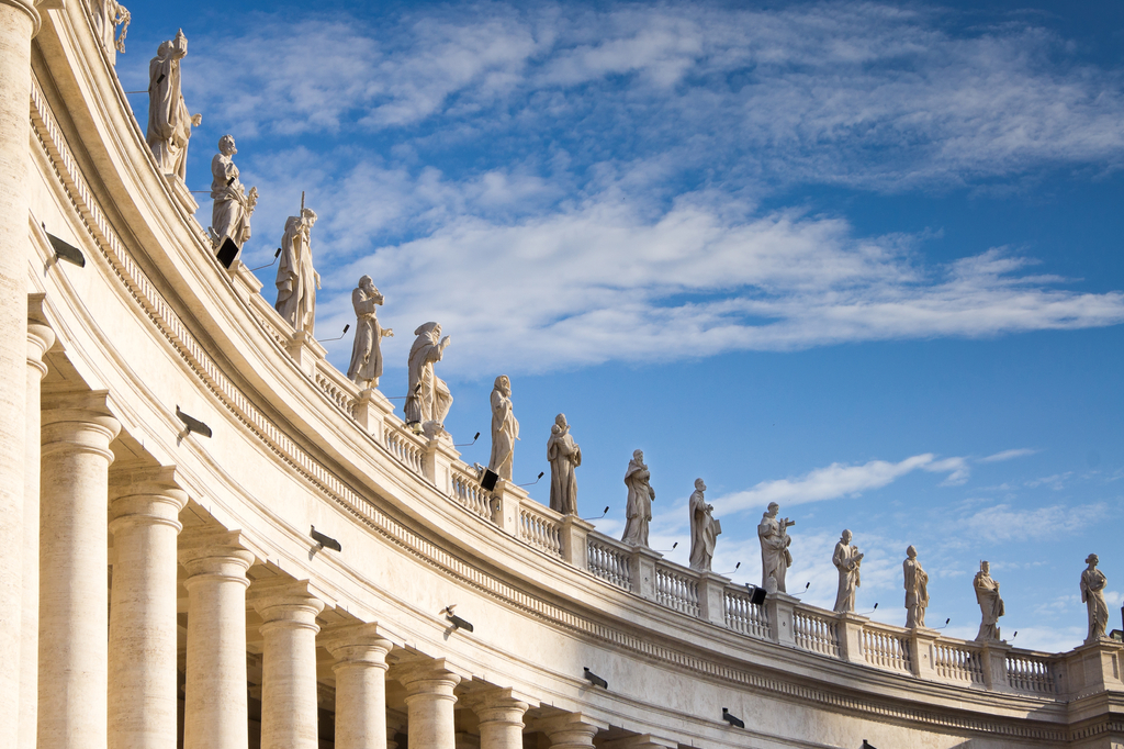 Lais Puzzle - Kolonnade am Petersplatz - 2.000 Teile p-273716