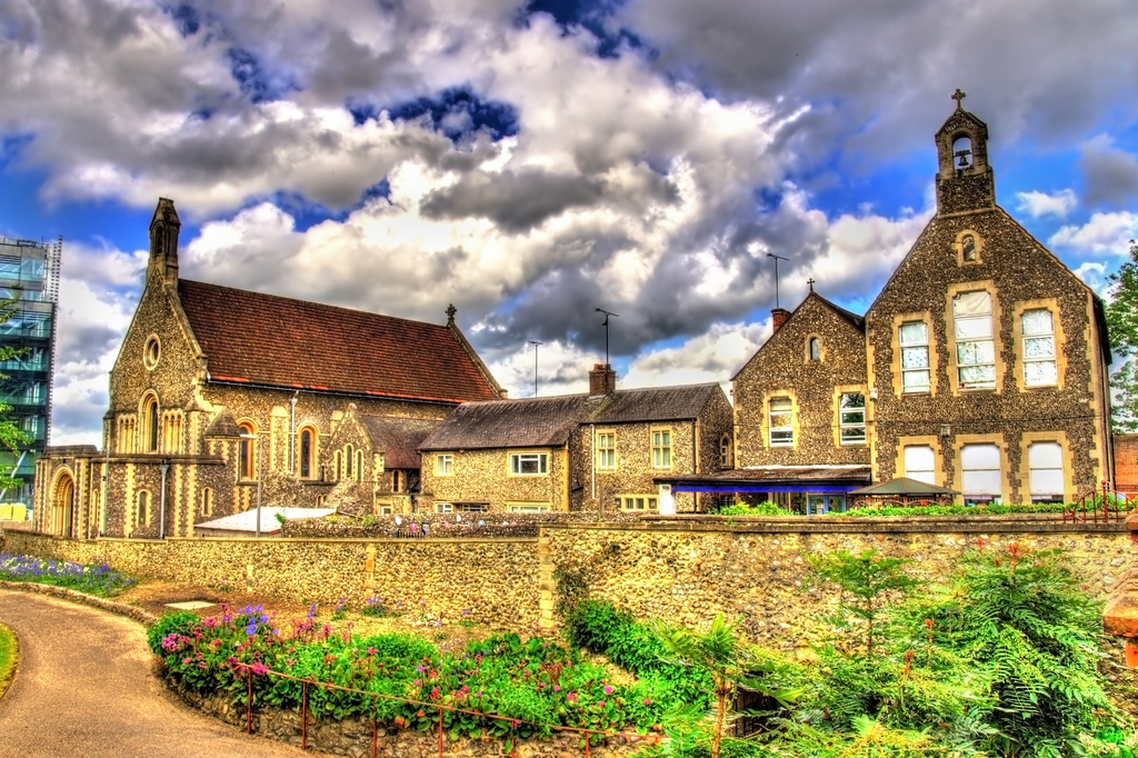 Lais Puzzle - Römisch-katholische Kirche St. James' in Reading - England - 2.000 Teile p-274246