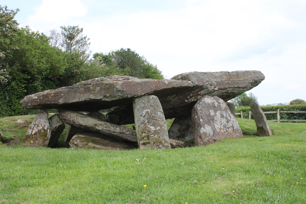 Lais Puzzle - Arthurs Stone Neolithisches Kammergrab Herefordshire England - 2.000 Teile p-274724