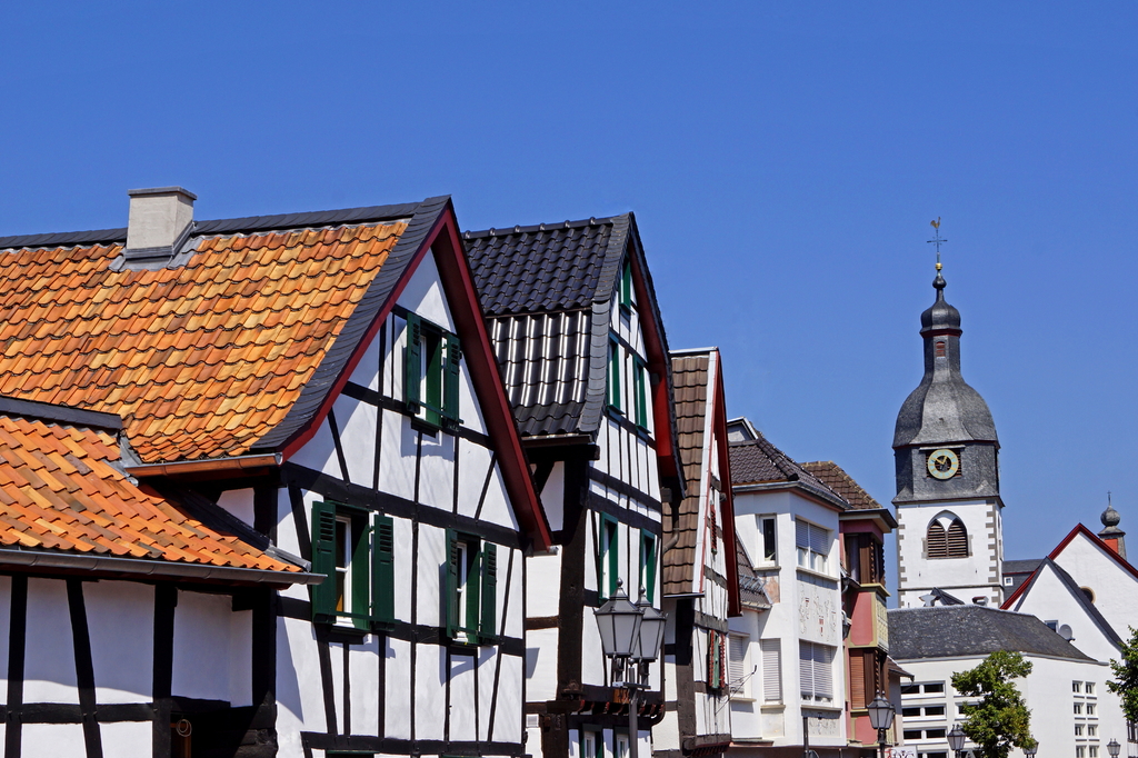 Lais Puzzle - Rheinbach (bei Bonn) - Altstadtpanorama - 2.000 Teile p-274836