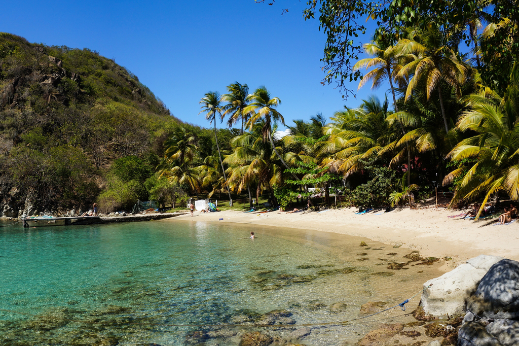 Lais Puzzle - Strand des Zuckerhuts in Les Saintes, Guadeloupe - 2.000 Teile p-274909
