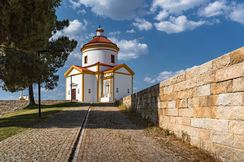 Lais Puzzle - Kapelle des Kalvarienbergs in Portalegre, Portugal - 2.000 Teile p-275103