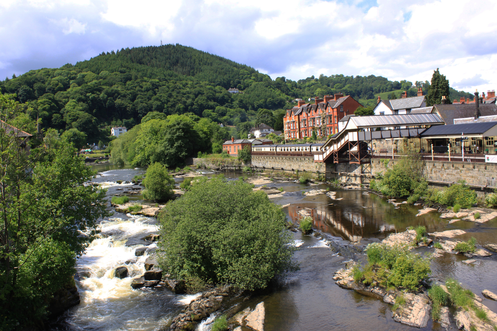 Lais Puzzle - Ansicht von Llangollen in Denbighshire Wales UK - 2.000 Teile p-275356