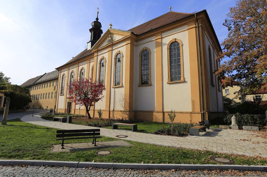 Lais Puzzle - Das Augustinerkloster in Münnerstadt, Bayern, Deutschland, Europa The Augustinian Monastery in Muennerstadt, Bavaria, Germany, Europe - 2.000 Teile p-275691