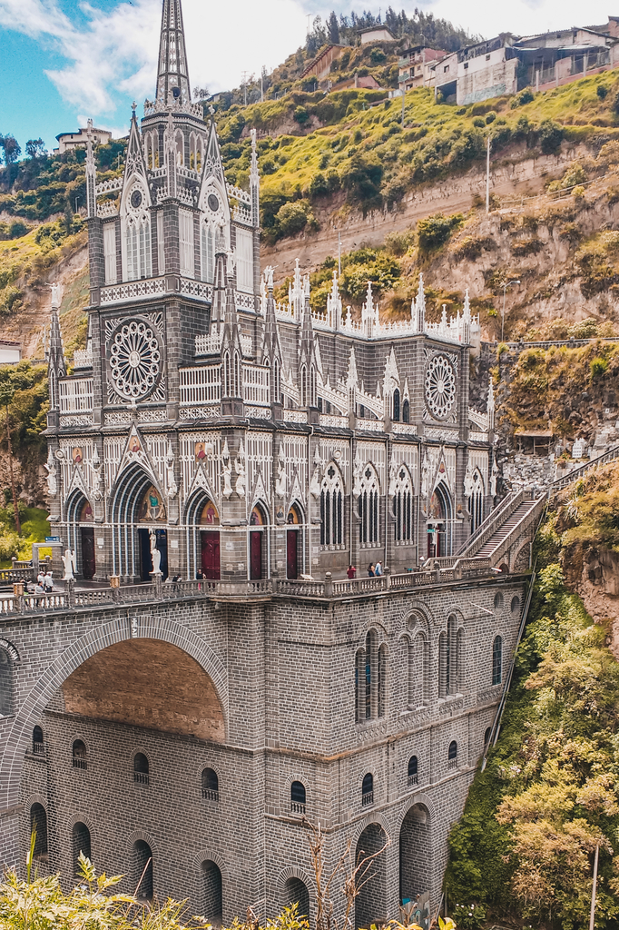 Lais Puzzle - Kolumbien Neogotische Kirche - 2.000 Teile p-275905