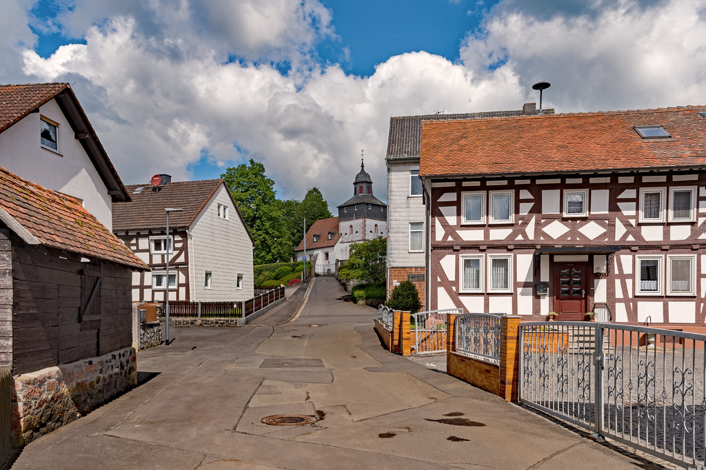 Lais Puzzle - Altstadt von Bindsachsen, einem Ortsteil von Kefenrod in Hessen, Deutschland - 2.000 Teile p-276453