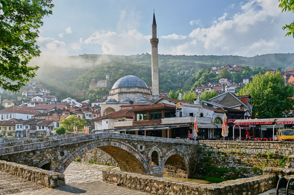 Lais Puzzle - Sinan-Pasha-Moschee im Zentrum von Prizren, Kosovo - 2.000 Teile p-276748
