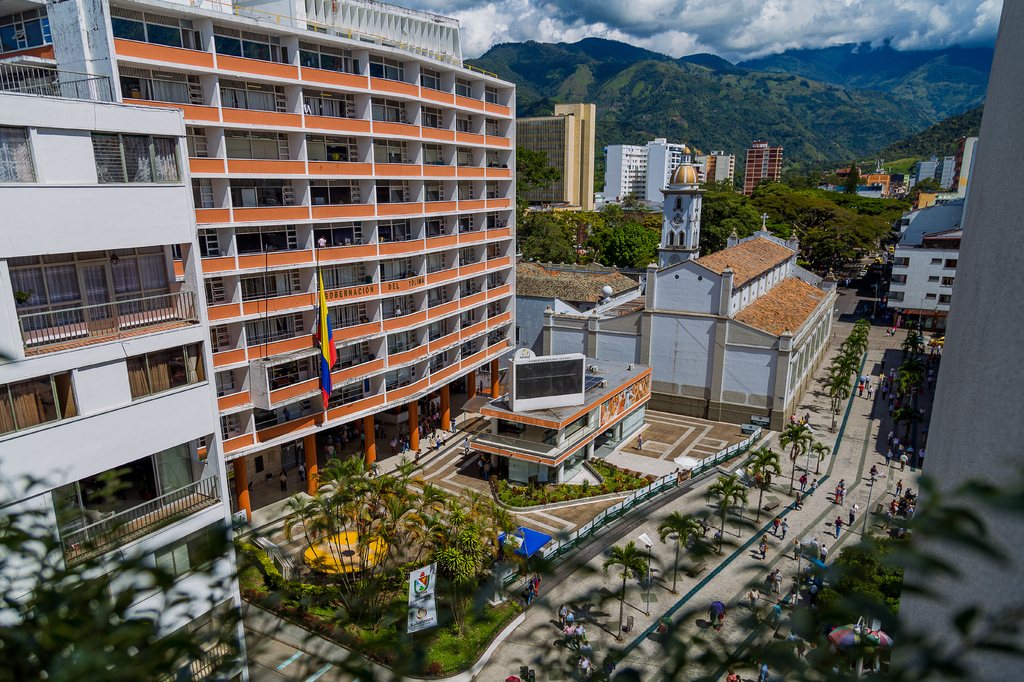 Lais Puzzle - Regierung von Tolima, Kolumbien - 2.000 Teile p-277049