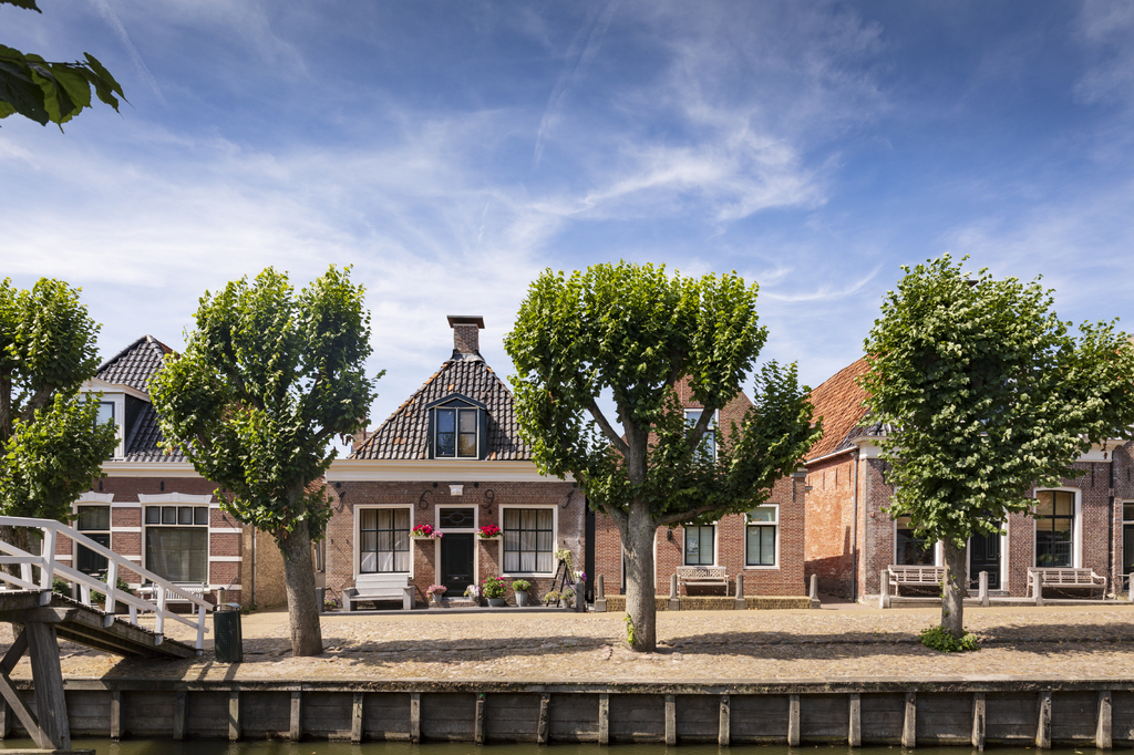 Lais Puzzle - Sloten, eine historische Festungsstadt in der Gemeinde De Fryske Marren, in der niederländischen Provinz Friesland - 2.000 Teile p-277342