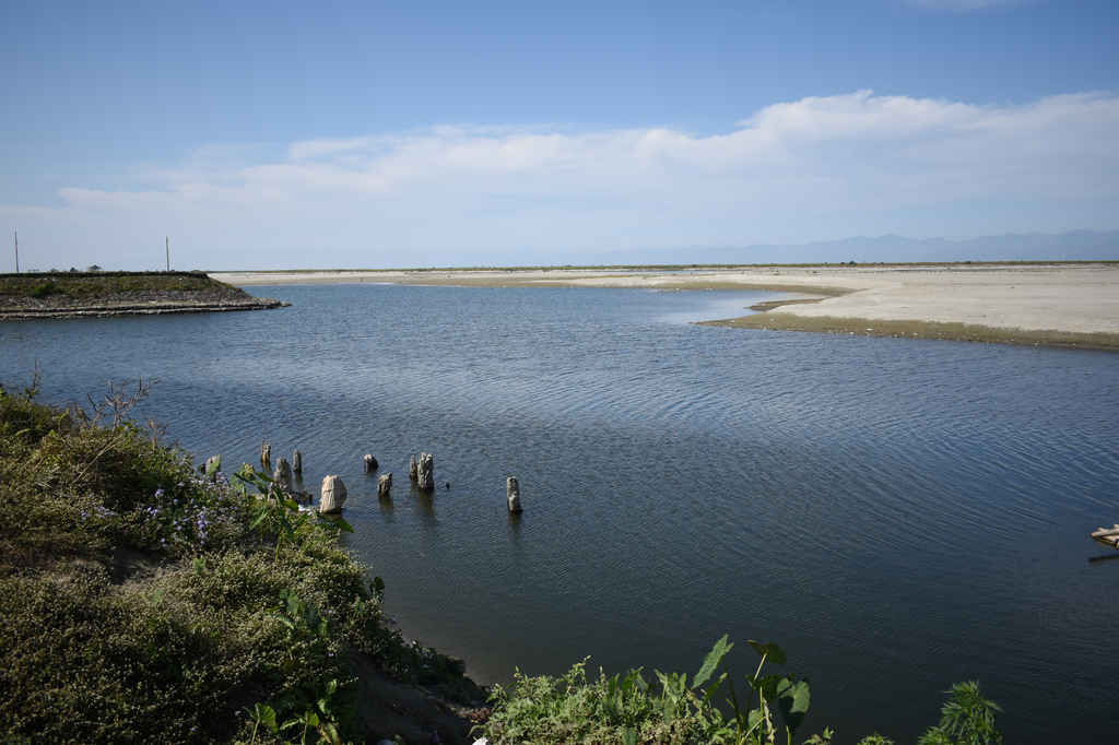 Lais Puzzle - Ufer des Flusses Brahmaputra in Dibrugarh, Assam, Indien - 2.000 Teile p-277844