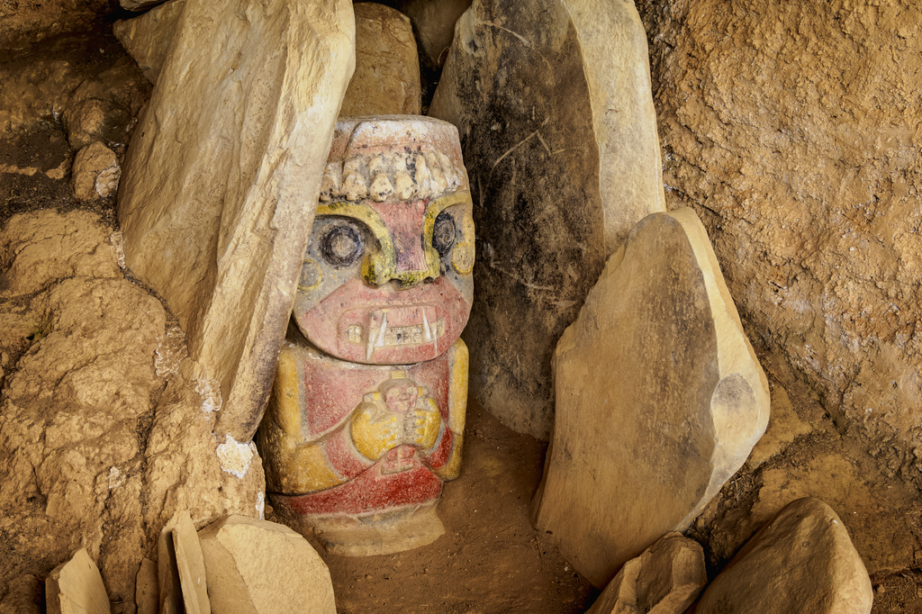 Lais Puzzle - Präkolumbianische Skulptur, Alto el Purutal, Archäologischer Park San Agustin, Departamento Huila, Kolumbien - 2.000 Teile p-278607