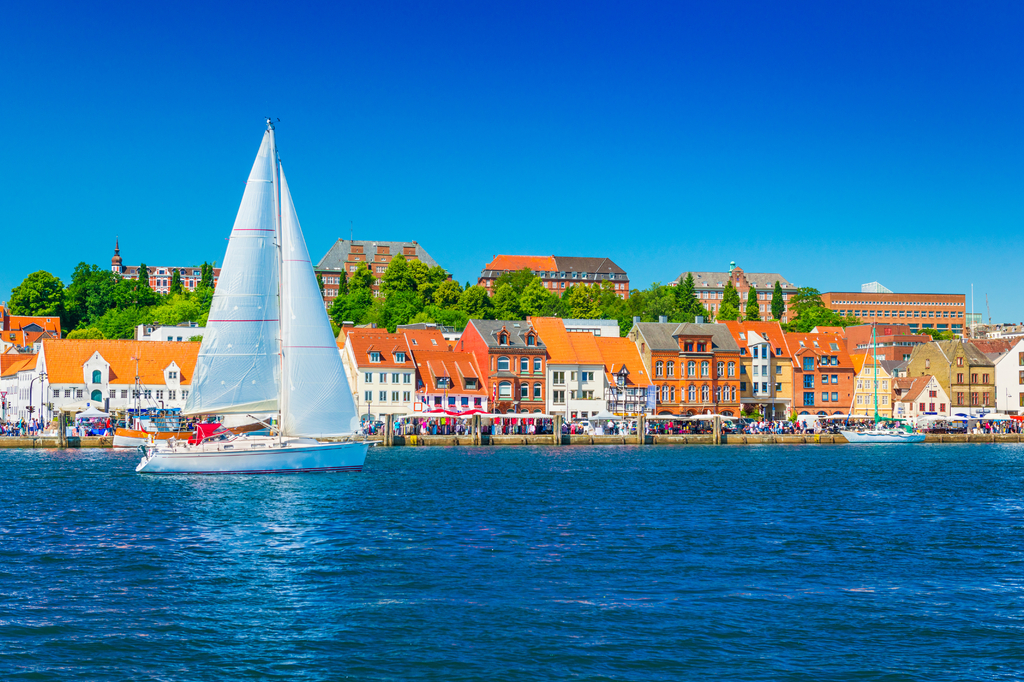 Lais Puzzle - Blick auf die Stadt Flensburg, Deutschland. - 2.000 Teile p-279177