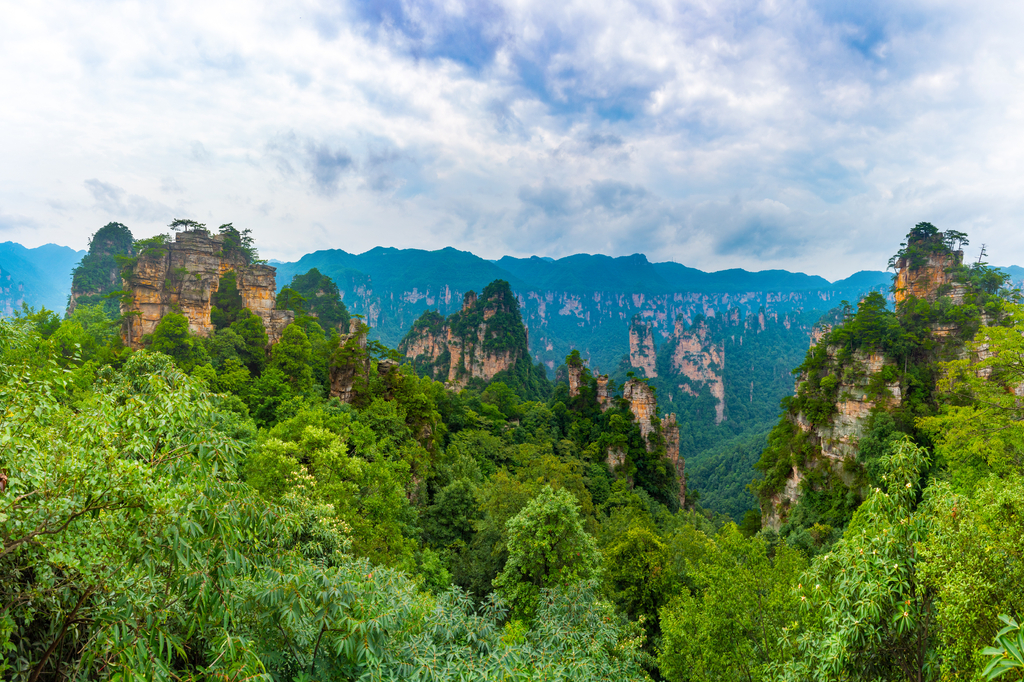 Lais Puzzle - Wulingyuan-Sehenswürdigkeitsgebiet, Zhangjiajie, Hunan, China - 2.000 Teile p-279867
